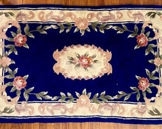 Oriental beige/navy/rose medallion and border area rug 3' x 5'