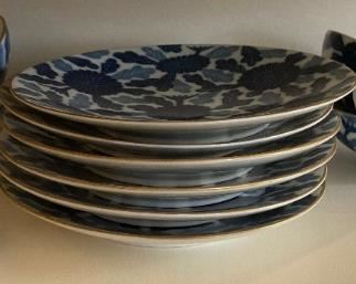 Vintage blue and white with large flowers teacups and saucers