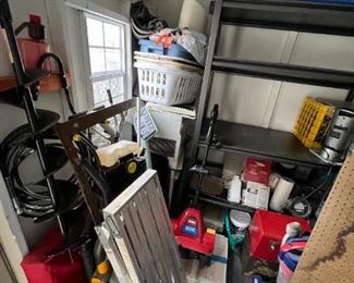 Auger, tools, shop vac, 