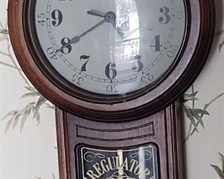 Regulator Clock