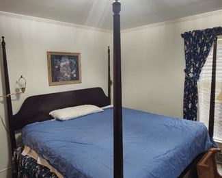 Henkle Harris King Bed