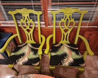Very nice xxx Captain's chairs 