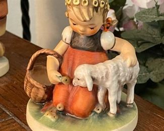 Hummel 361 Girl with Lamb
