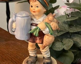 Hummel 87 "For Father" Boy with Stein