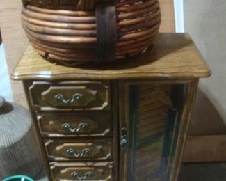 Small jewelry chest