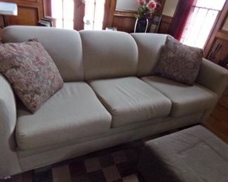 FABRIC COUCH OPEN TO SLEEPER SOFA