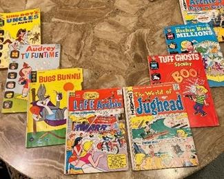 fab mineral table & old comics
