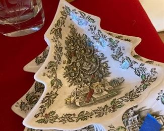 Johnson Bros 'Merry Christmas' hors d'oeuvres set-6 small plates & large serving piece