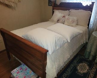 antique full bed