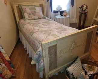 antique french style twin bed