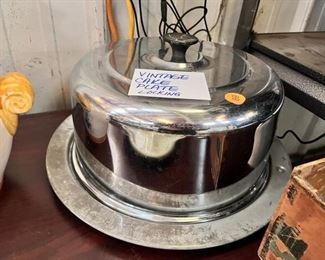 Aluminum vintage cake keeper