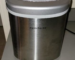 Frigidaire Countertop Ice Maker 