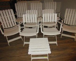 Grosfillex Boutique Pool Chairs and Table