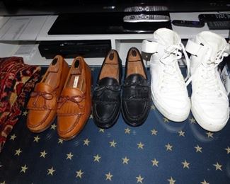 Men's shoes & sneakers