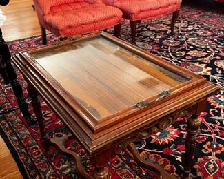 Glass tray lifts off this wonderful table