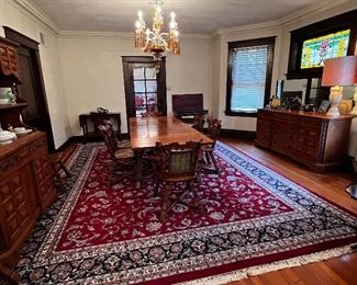 Dining room rug is 14 x 11‘