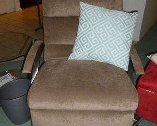 Front View of Contemporary Recliner..Design by Klaussner KSC
