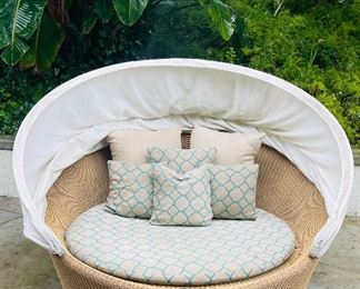 All weather wicker round oversized chair