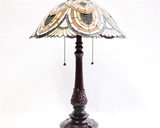 Geometric Pattern Stained Glass Desk Lamp
