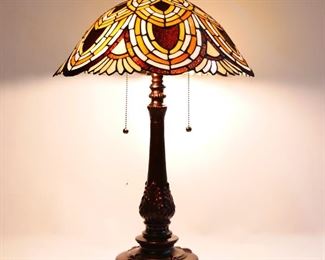 Geometric Pattern Stained Glass Desk Lamp
