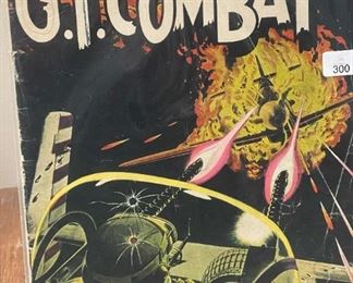 LARGE COMIC BOOK COLLECTION OF OVER 1,000 COMICS