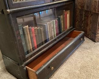 GLOBE - WERNICKE CO (D-10 1/4 Grade 698) 5 Stack Barrister Bookcase with Bottom Drawer