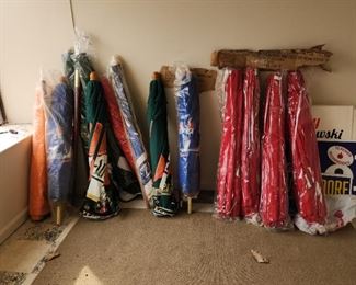 New, just out of box outdoor umbrellas: Jim Beam. Stella, Molson and lots more