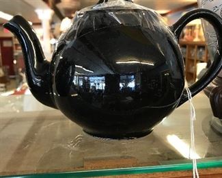 Lipton Tea teapot. 