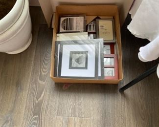 Small picture frames 