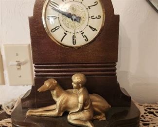 Vintage mantle clock