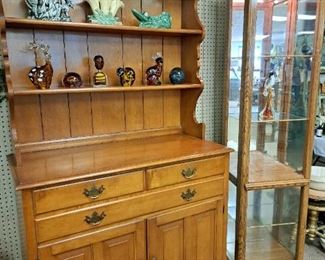 Conant Ball Furniture 2pcs. Hutch and lighted display cabinet w / colored glass top