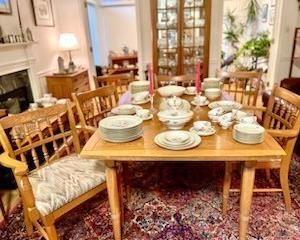 Maple Dining Table with 2 Arm Chairs & 4 Side Chairs; also 2 10 inch extension leaves