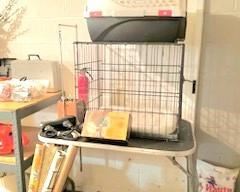 Pet Grooming Table; Pet Carrier & Cage