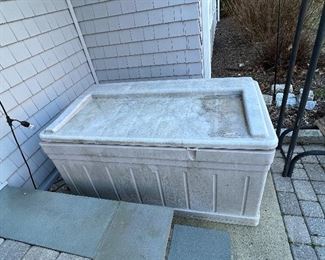 Outdoor Suncast Deck Box