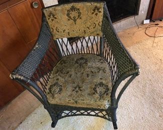 THE BEMIS RIDDELL FIBRE CO. IN SHEBOYGAN, WIS., WAS COMMISSIONED IN 1929-1931 TO MANUFACTURE THE FAMILY WICKER COLLECTION OF FURNITURE - RARE ORIGINAL UPOLSTERY IN TAPESTRY DESIGNS