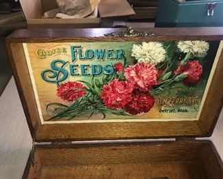 CLOSE UP VIEW OF EXTREMELY RARE ORIGINAL VICTORIAN FERRY SEED COMPANY DETROIT, MICHIGAN OAK SEED KIT WITH BRASS LATCHES