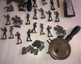 RARE 19TH CENTURY LEAD SOLDIER MOLD MANUFACTURING SET
