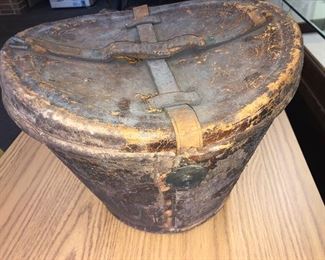 ORIGINAL HEAVY THICK LEATHER STOVE TOP BEAVER HAT CONTAINER WITH LOCKING MECHANISM