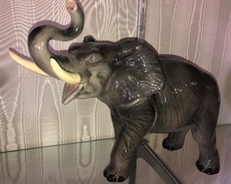MID-CENTURY DIFFICULT TO FIND THIS FINE PORCELAIN SIGNED ELEPHANT LARGE IN SIZE WITH NO DAMAGES