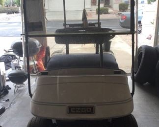 01 EZGO Electric Golf Cart