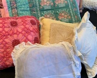 Throw Pillows And Blankets