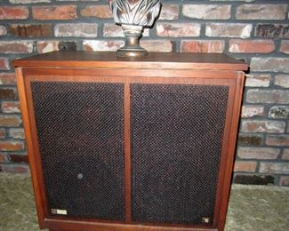 Pair of Fisher Heritage XP-15 speakers  with 15 inch speakers