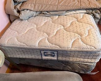 Sealy twin mattress set