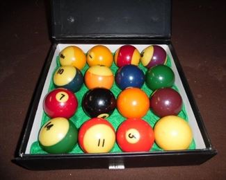 Vintage billard balls