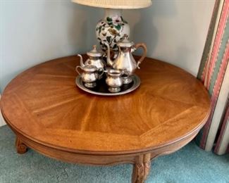 Beautiful Vintage Round Coffee Table