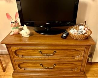 Vintage 2 Drawer Chest of Drawers