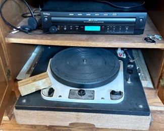 Vintage Garrard Stereo Turntable Model 301