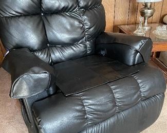 Large recliner