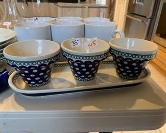 #145	Set of 3 Polish Pottery Planters in a Tray	 $35.00 

