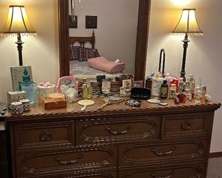 Johnson/Carper Dresser with Mirror